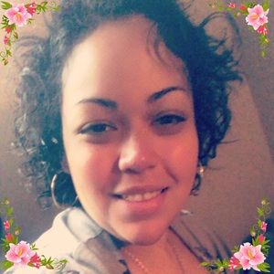 Meet your Posher, Raquel